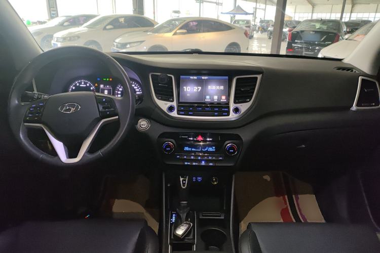 Used Hyundai Tucson 2015 1.6T Dual-Clutch Two-Wheel-Drive Smart Model
