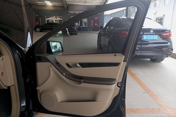 Used Mercedes-Benz R-Class 2017 R 320 4MATIC Luxury Collection Edition
