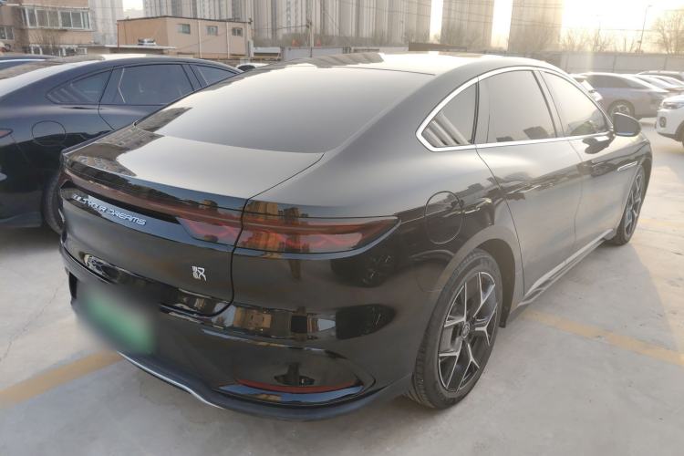 Used BYD Han 2024 EV Glory Edition 715KM Front-Wheel-Drive Flagship Model
