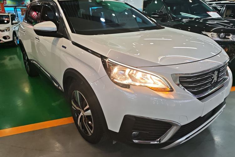 Used Peugeot 5008 2017 380THP 7-Seater Elite Edition
