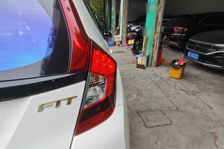 Used Honda Fit 2018 1.5L CVT Comfort Version