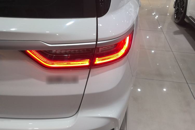 Used Geely Auto Vision X6 2020 1.4T CVT Luxury Edition
