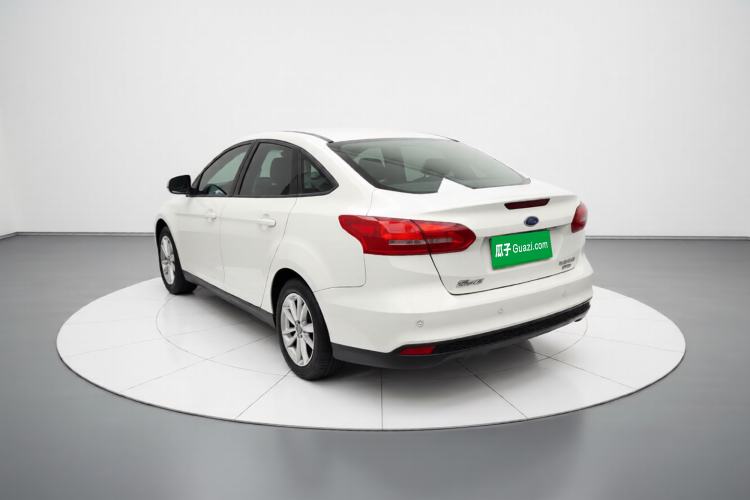 Used Ford Focus 2015 Sedan EcoBoost 125 Automatic Supreme Style Edition
