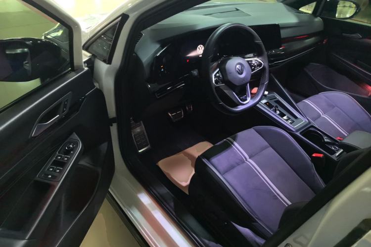 Used Volkswagen Golf 2023 Facelift 280TSI DSG R-Line Lite