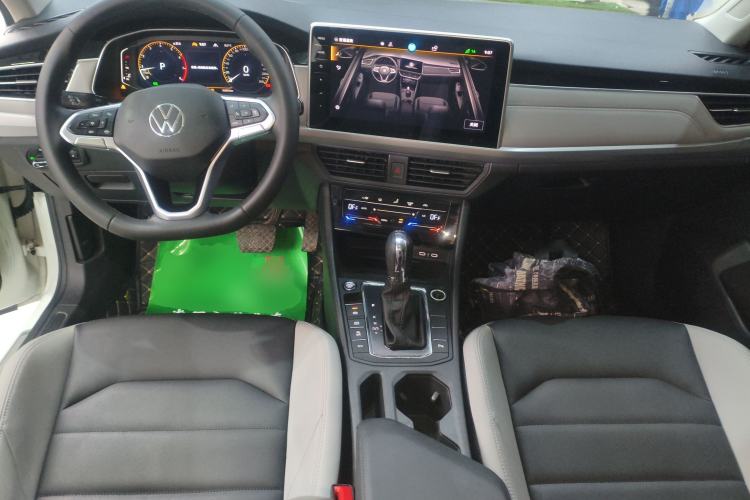 Used Volkswagen Bora 2023 300TSI DSG Prestige Edition
