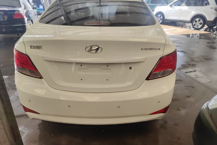 Used Hyundai Verna (older generation) 2014 1.4L Manual Smart GLS Trim