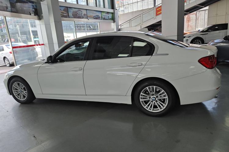 Used BMW 3 Series 2014 320Li Fashion Model
