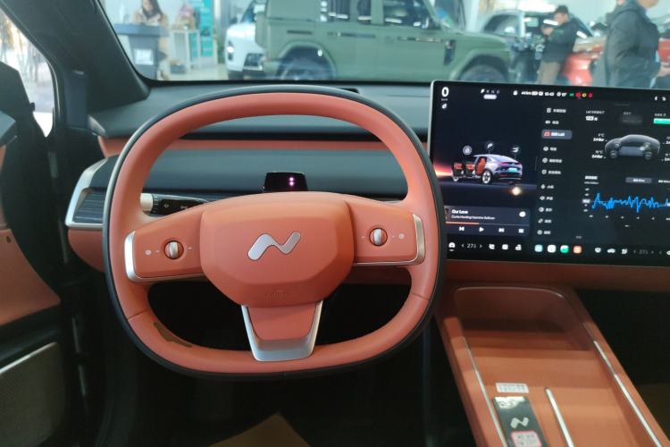 Used ONVO L60 2024 60 kWh All-Wheel Drive
