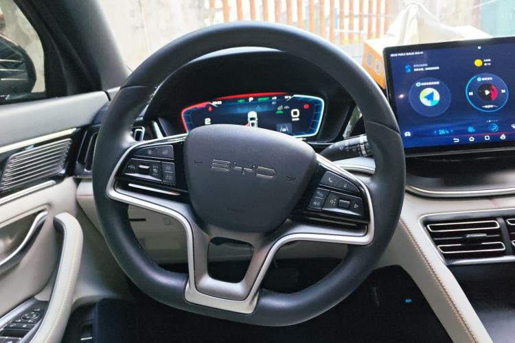 Used BYD Song PLUS New Energy 2024 HONOR Edition DM-i 150km Flagship PLUS
