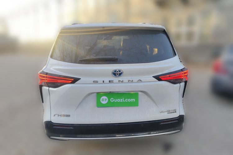 Used Toyota Sienna 2021 2.5L Hybrid Ultimate Edition