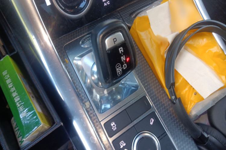 Used Land Rover Range Rover Sport 2019 3.0 L6 HSE DYNAMIC
