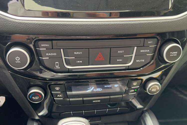 Used Geely Auto Vision X6 2016 1.3T CVT Luxury Model