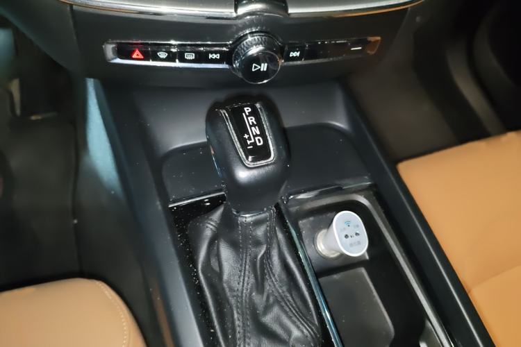 Used Volvo XC60 2019 T5 4x4 Smart Edition China V Standard
