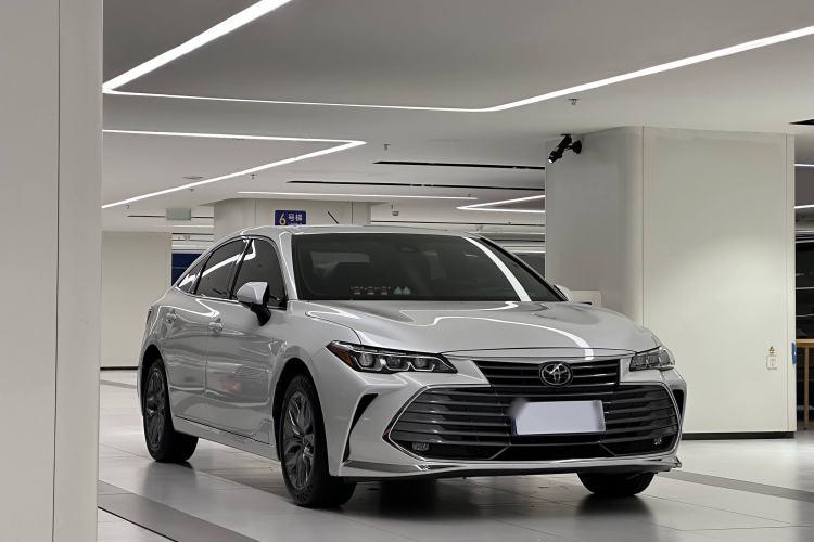 Used Toyota Avalon 2019 2.0L Ambition Edition China VI
