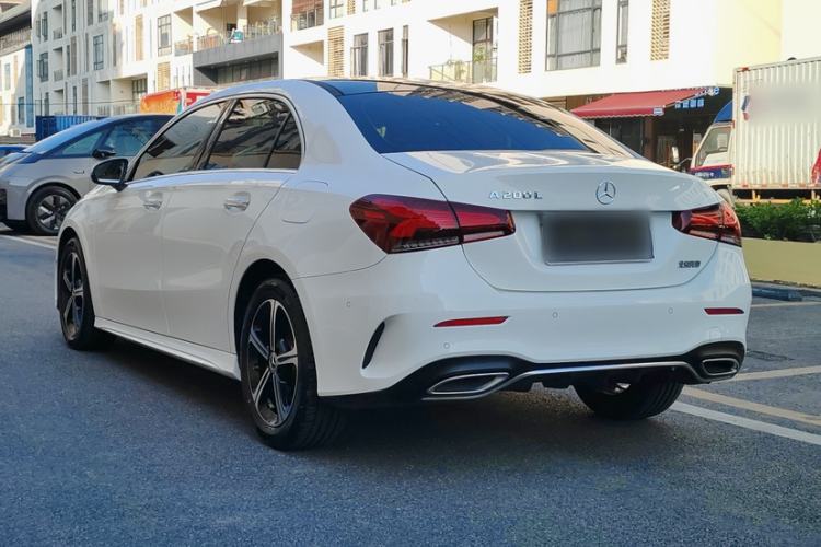 Used Mercedes-Benz A-Class 2022 Second Facelift A 200 L Sport Sedan Fashion Version
