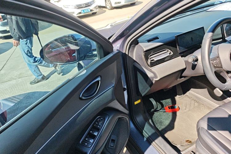 Used BYD Seal 06 New Energy 2024 DM-i 120KM Luxury Model
