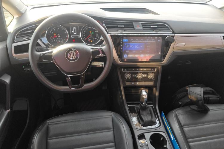 Used Volkswagen Touran 2016 Volkswagen Touran L 280TSI DSG Comfort Edition