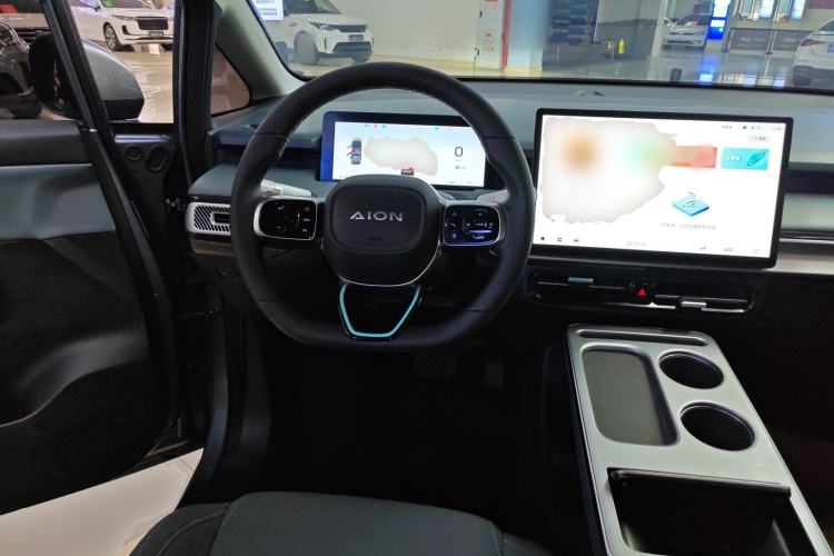 Used AION Y 2023 Younger