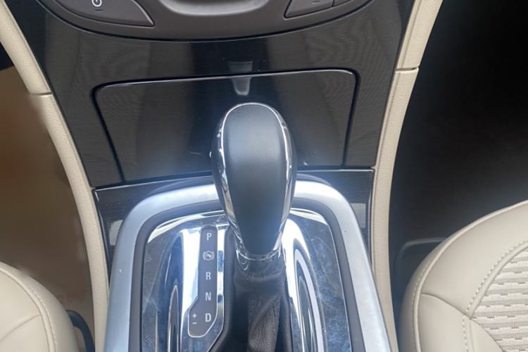 Used Buick Regal 2015 2.0L Leading Fashion Edition
