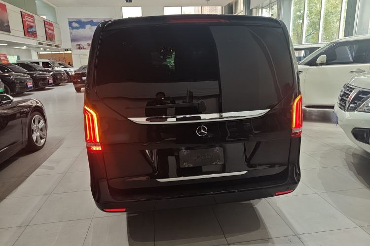 Used Mercedes-Benz V-Class 2021 V 260 L Long Wheelbase Prestige Edition
