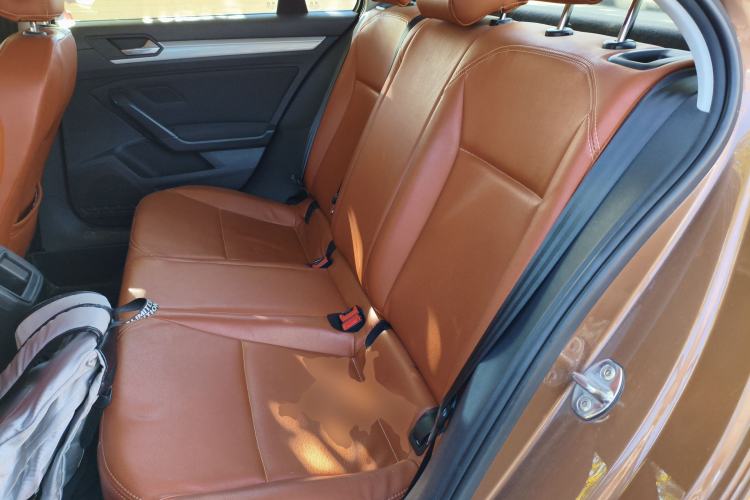 Used Volkswagen Lamando 2017 230TSI DSG Fashion Edition
