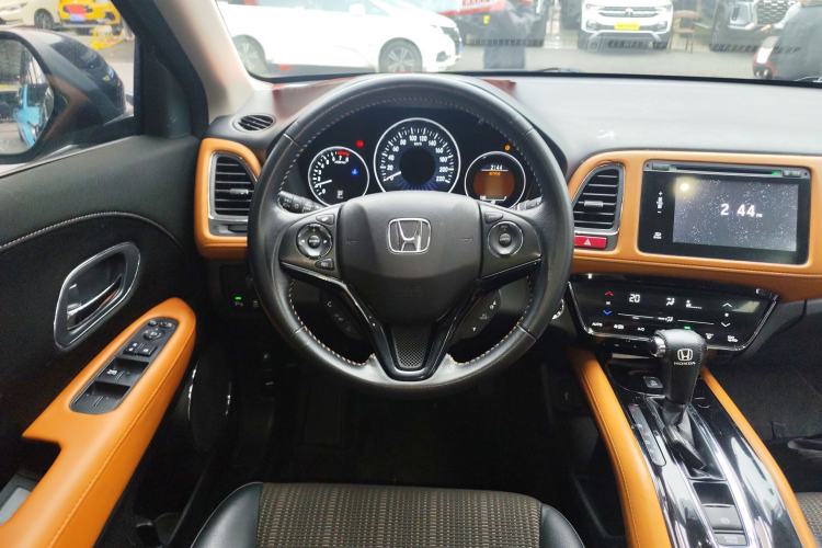 Used Honda Vezel 2015 1.8L CVT 2WD Luxury Model