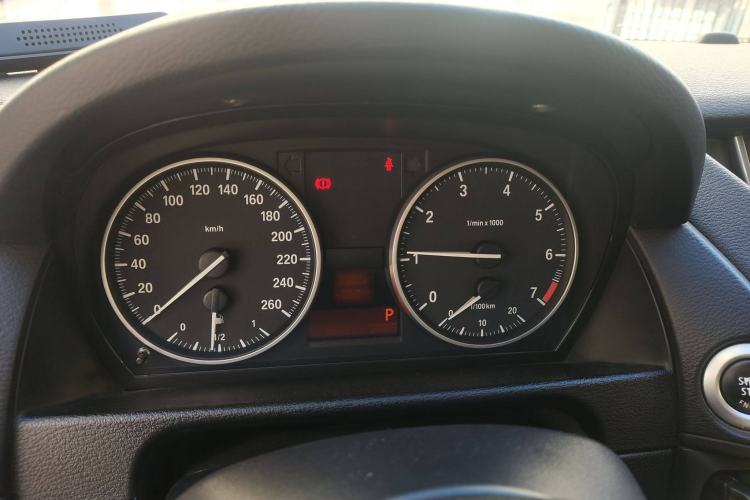 Used BMW X1 2013 sDrive18i Leading Model
