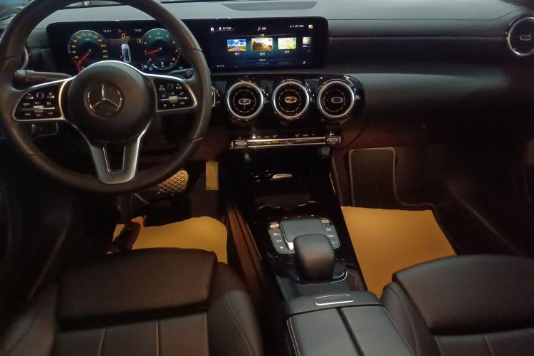 Used Mercedes-Benz A-Class 2022 Restyled A 200 L Sport Sedan Fashion Version