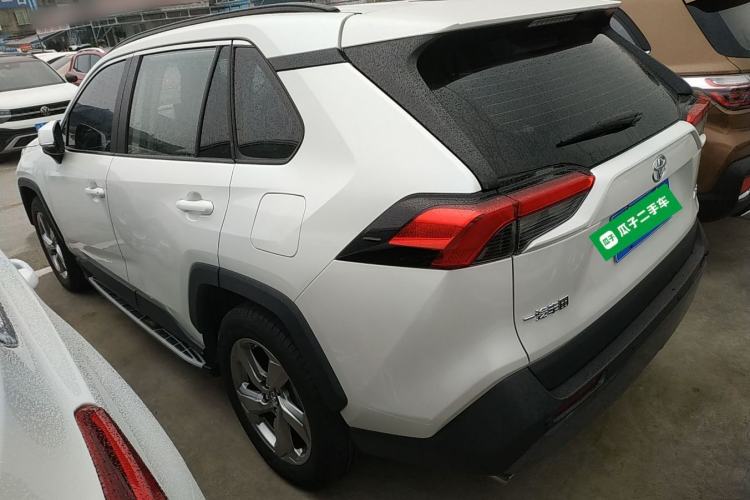 Used Toyota RAV4 2022 2.0L CVT Two-Wheel Drive Fashion Edition