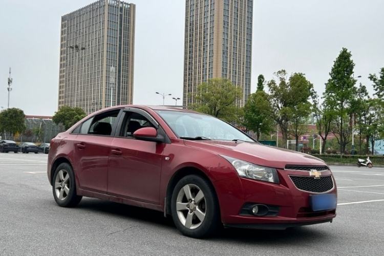 Used Chevrolet Cruze 2013 1.8L SE AT

