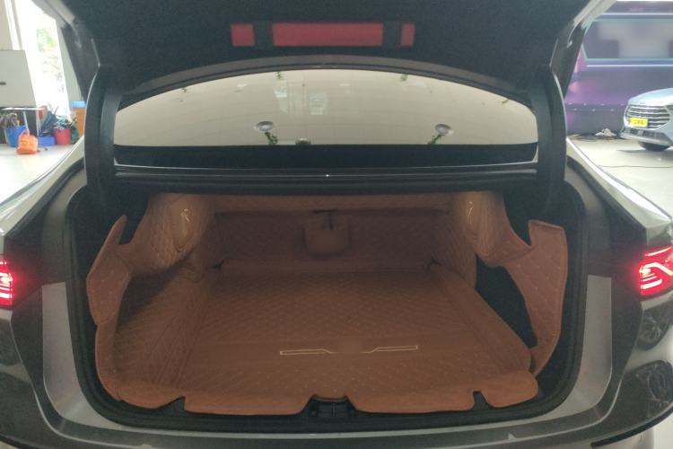 Used BYD Han 2022 EV Genesis Edition 715 km Front-Wheel-Drive Flagship Model
