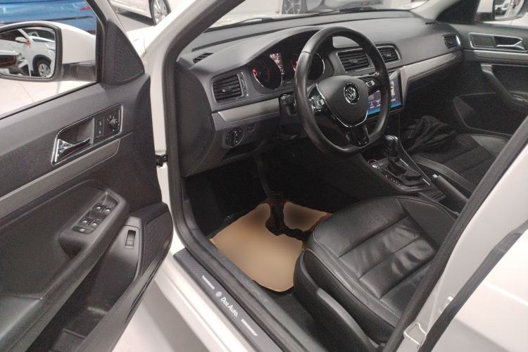 Used Volkswagen Lavida 2017 1.6L Automatic Comfort Edition