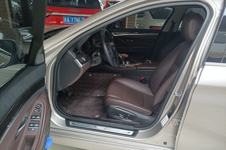 Used BMW 5 Series 2014 525Li Luxury Design Package
