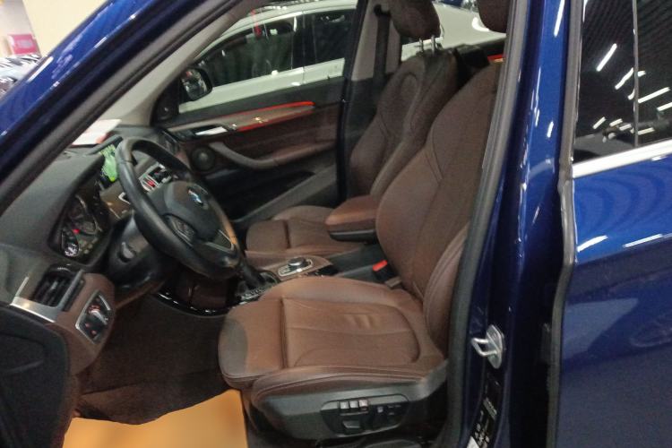 Used BMW X1 2016 xDrive20Li Luxury Model
