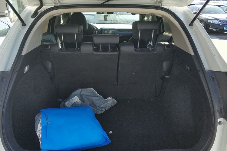 Used Honda Vezel 2020 1.5L CVT Luxury Edition
