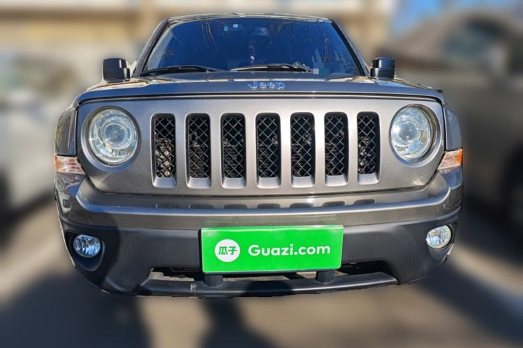 Used  Patriot 2014 2.4L Luxury Navigation Edition
