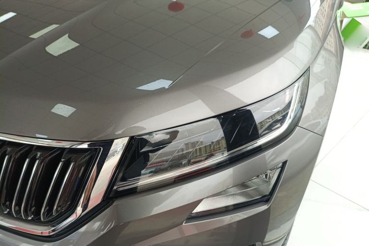 Used Skoda Kodiaq 2019 Facelifted TSI380 7-Seater All-Wheel-Drive Flagship Version China VI Standard
