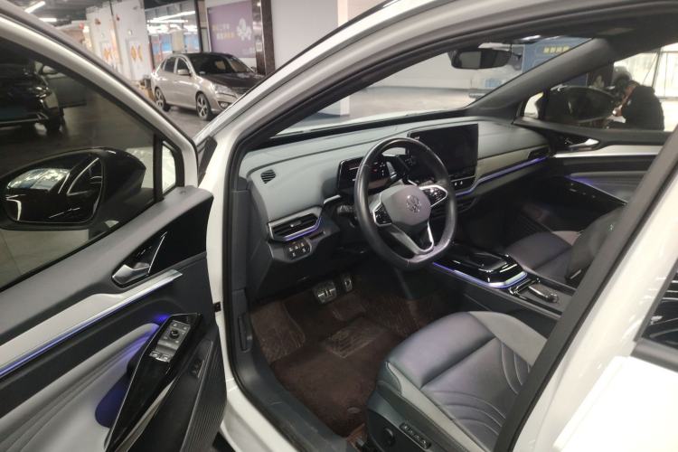 Used Volkswagen ID.4 CROZZ 2021 Long-Range Lite PRO Two-Wheel Drive Version