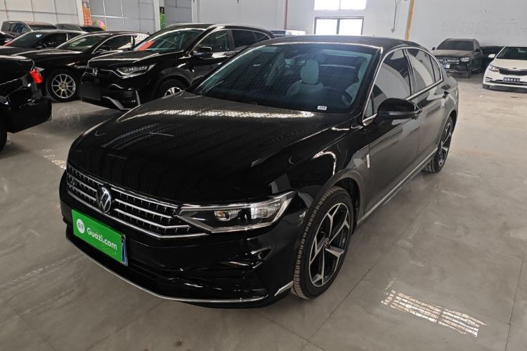 Used Volkswagen Magotan 2026 30 Million Vehicles Selected Model 380TSI DSG Luxury Edition