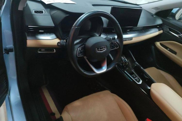 Used Geely Auto Emgrand L HiP 2024 Champion Edition 1.5TD-DHT Pro 100KM Excellence Model
