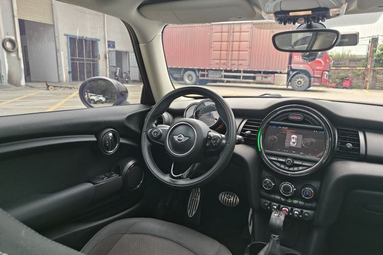 Used  MINI 2016 1.2T ONE Pioneer Edition
