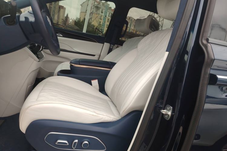 Used Buick GL8 2020 Avenir Avia Four-Seat Luxury Edition