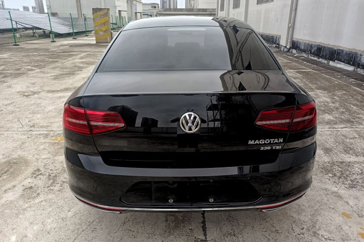 Used Volkswagen Magotan 2018 Facelift 330TSI DSG Luxury Model
