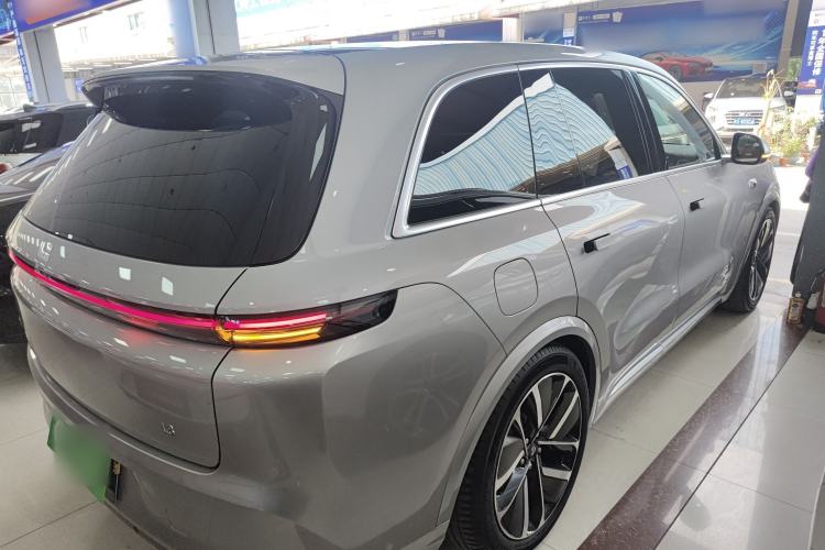 Used Li Auto L8 2023 Pro Model
