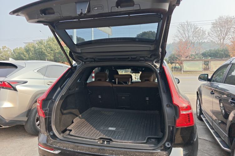 Used Volvo XC60 2021 T5 4x4 Smart Luxury Edition
