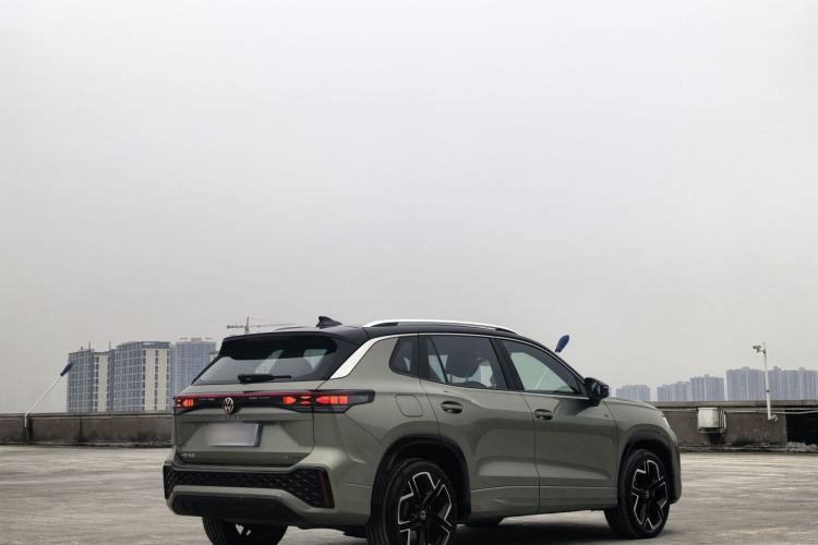 Used Volkswagen Tayron 2025 Tiguan L 380TSI 4Motion Luxury
