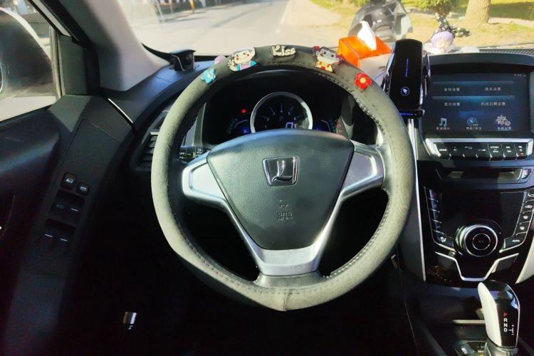 Used Luxgen U6 SUV 2015 1.8T Fashion-Upgraded Model
