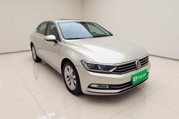 Used Volkswagen Magotan 2017 330TSI DSG Luxury Model
