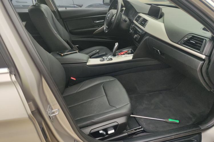 Used BMW 3 Series 2016 320Li Fashion Model
