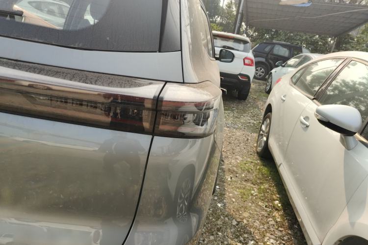 Used Chery Fengyun T8 2025 1.5T 130 km Luxury Edition 5-Seater
